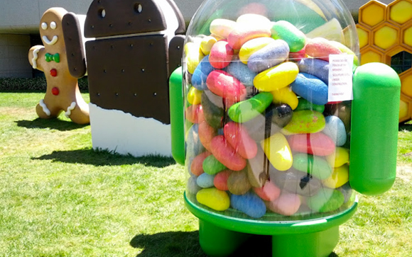 Jelly Bean Statue Arrived at Google's Android Garden!